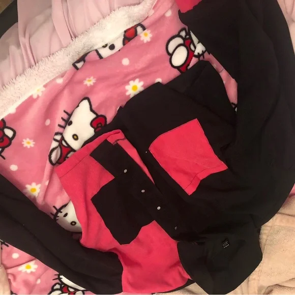 Sweater - Picture 5 of 7